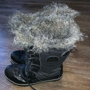 Womens 10.5 sorel boots